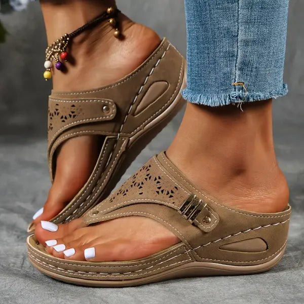 GILLIAN | Orthopedic sandal with wedge heel