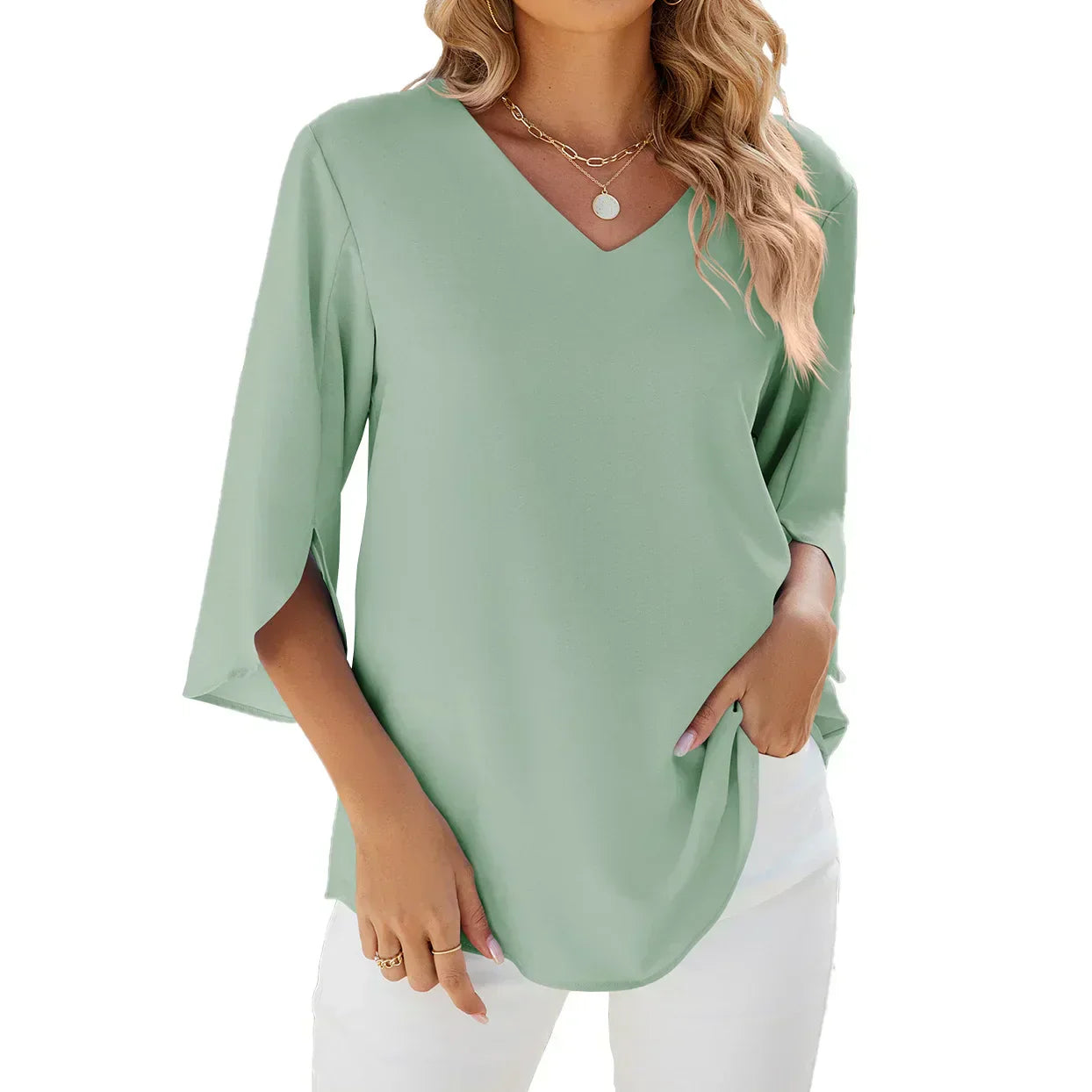 HELEN | Relaxed V-neck blouse in lightweight fabric
