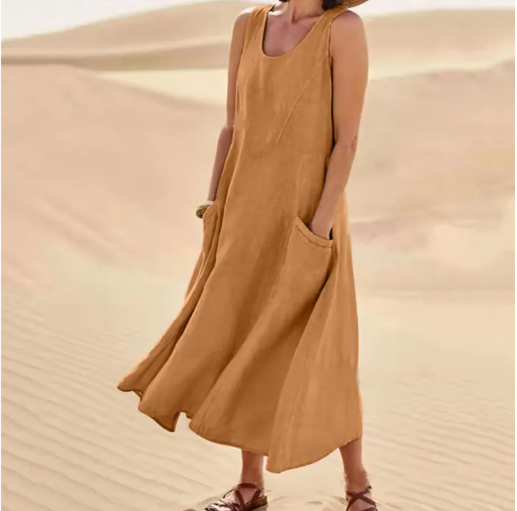 KEILY | Sleeveless round-neck dress with pockets