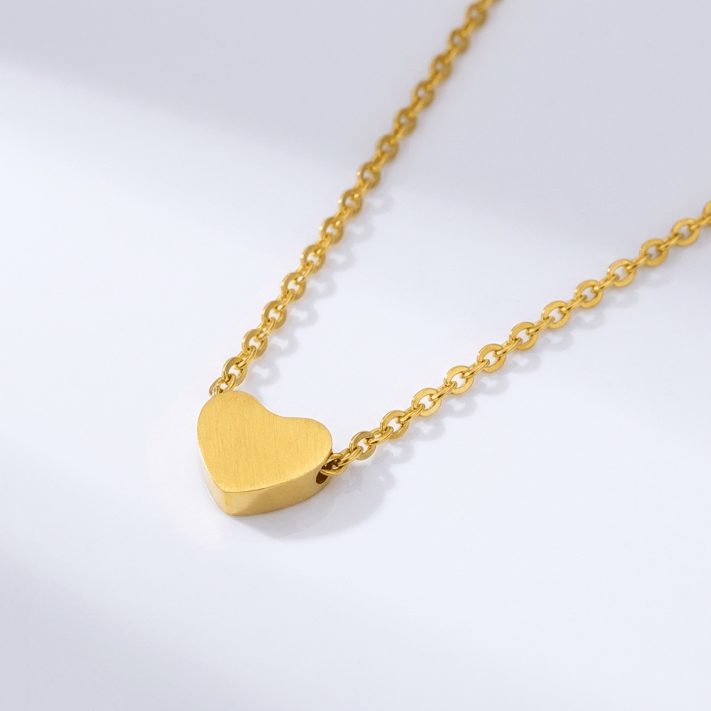EDEN | Heart pendant necklace in gold or silver