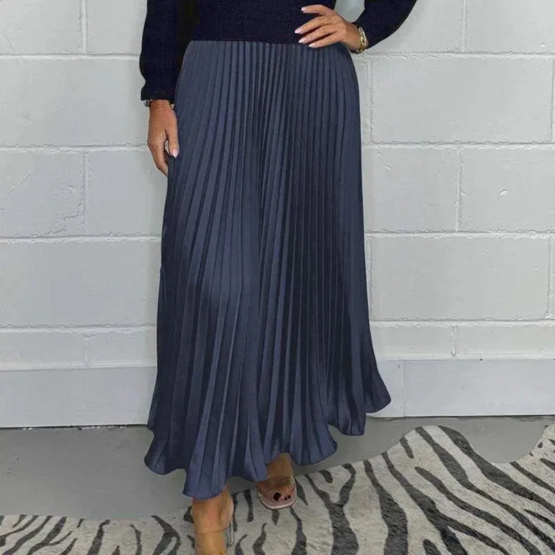 MAELIQ | Maxi dress with long sleeves and pleated hem