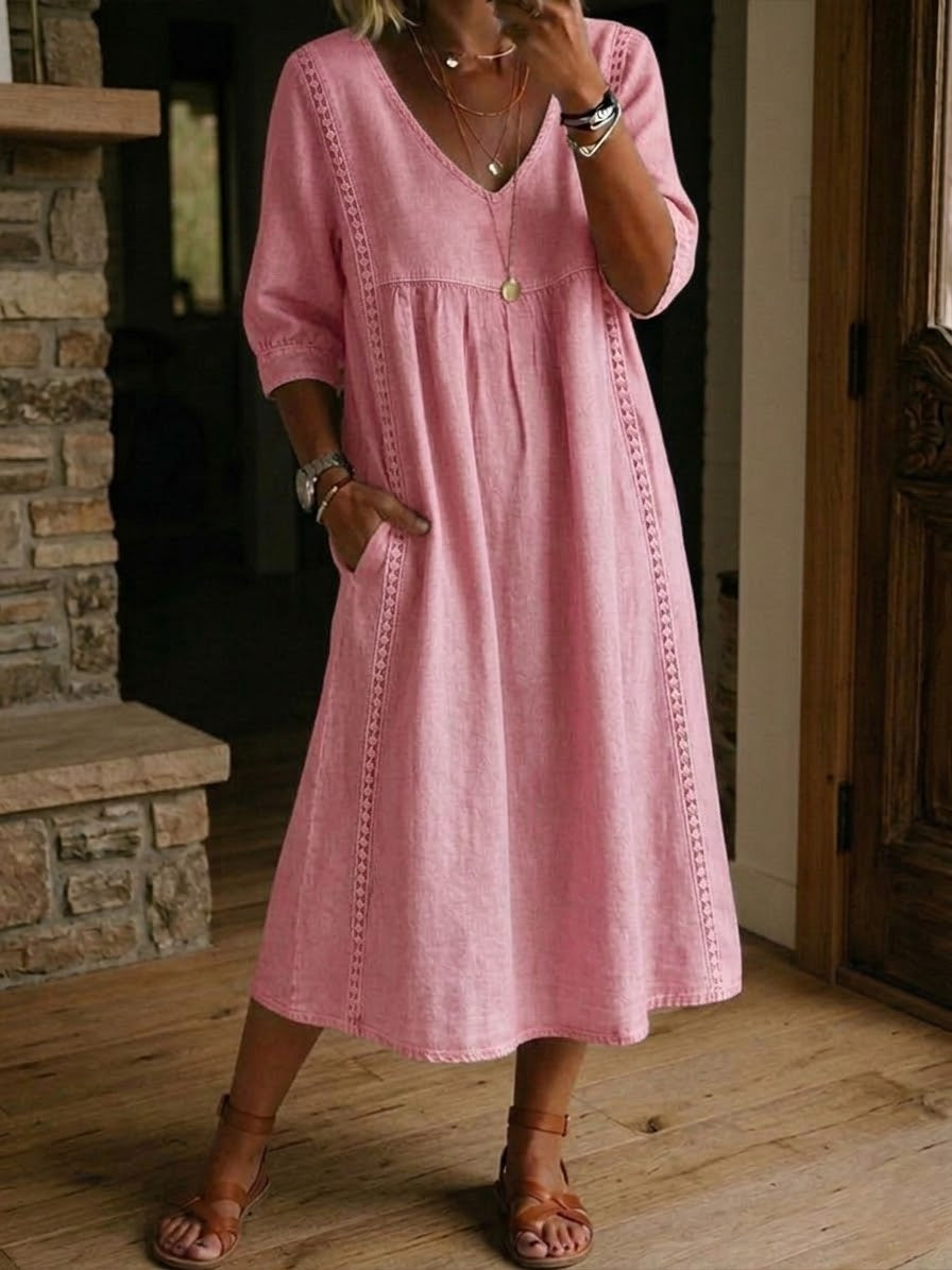 DAISY | Relaxed V-neck dress with lace trim