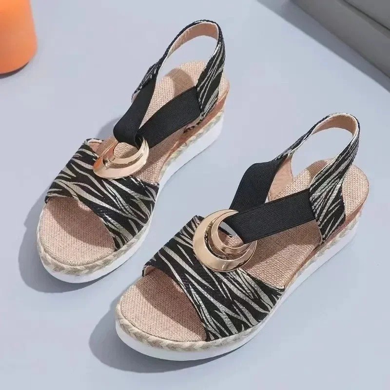 QUINN | Orthopedic sandals with arch support