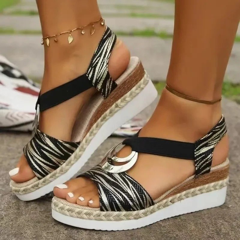 QUINN | Orthopedic sandals with arch support