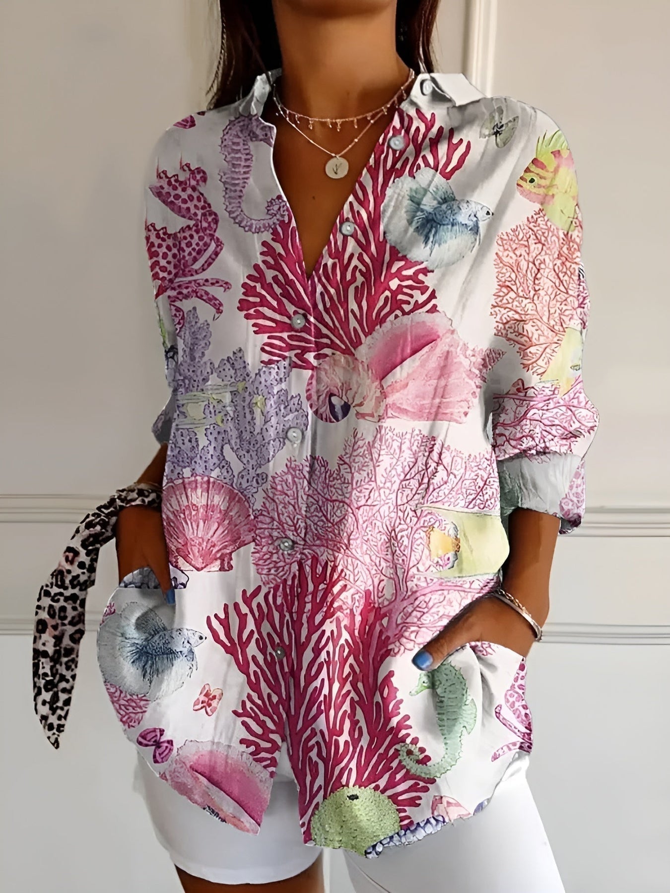 BRENDA | Button-front blouse with floral wave print